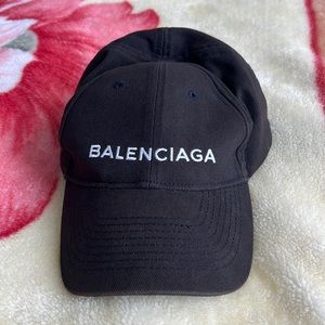 BALENCIAGA HAT
